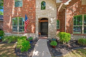 536 Forest Hill Drive - Photo 2