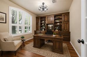 536 Forest Hill Drive - Photo 6