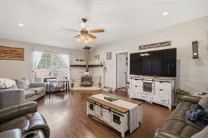 1640 County Road 185 - Photo 5