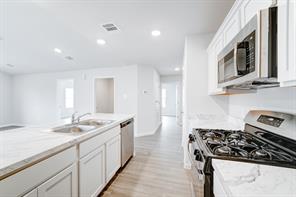 806 Somerset Way - Photo 2