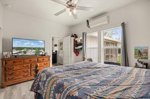 11755 W FM 8 - Photo 10
