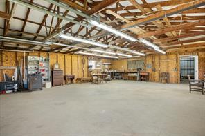 11755 W FM 8 - Photo 20