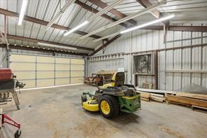 11755 W FM 8 - Photo 21