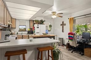 11755 W FM 8 - Photo 34