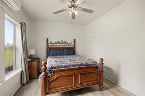 11755 W FM 8 - Photo 9
