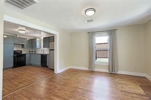 1201 1/2 Cole Street - Photo 5