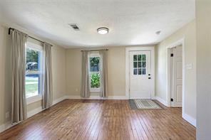 1201 1/2 Cole Street - Photo 6