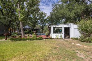 10202 S US Highway 377 - Photo 15