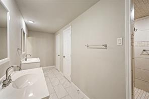 515 Brynmawr Court - Photo 10