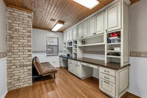 7101 Country Club Road - Photo 23
