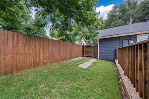 4104 Austin Avenue - Photo 38