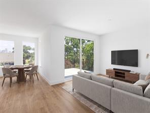 907 Fitzhugh Street - Photo 3