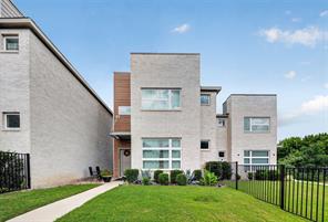 340 Oakbend Drive - Photo 1