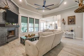 1011 Glenoaks Drive - Photo 8