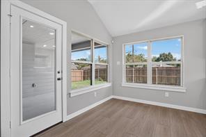 423 Rose Avenue - Photo 10