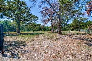 4105 Hickory Tree Road - Photo 4