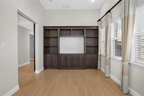 702 Callaway Drive - Photo 4