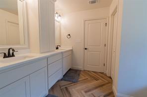 1013 Churchill Lane - Photo 21