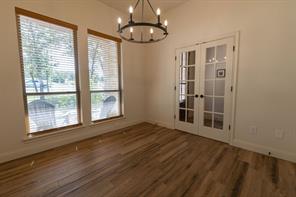 1013 Churchill Lane - Photo 5