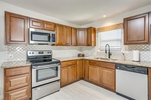 5609 Fursman Avenue - Photo 8