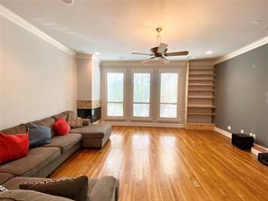 1430 Pecos Street - Photo 3
