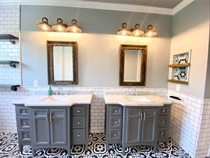 1430 Pecos Street - Photo 5