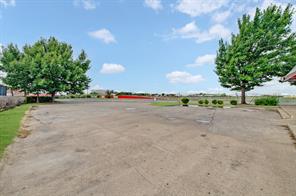 6648 Lemmon Avenue - Photo 39