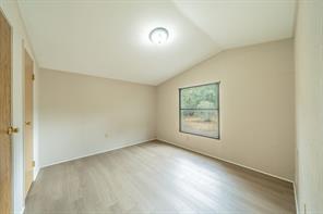 1027 Glen Brook Drive - Photo 16