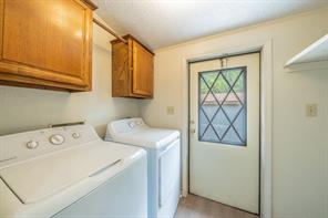 1027 Glen Brook Drive - Photo 17