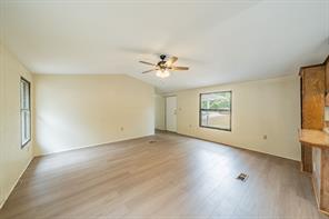 1027 Glen Brook Drive - Photo 4