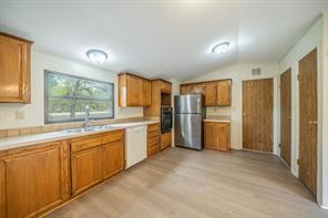 1027 Glen Brook Drive - Photo 6