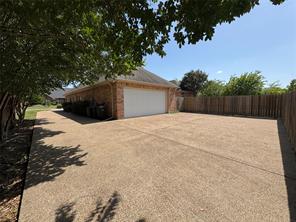 6376 Newport Court - Photo 25