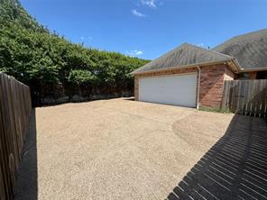 6376 Newport Court - Photo 27