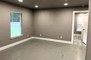 2925 N Travis - Photo 7