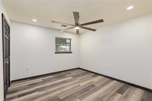 809 W Liveoak Street - Photo 15