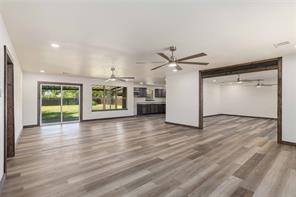 809 W Liveoak Street - Photo 2