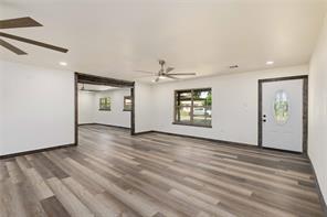 809 W Liveoak Street - Photo 3