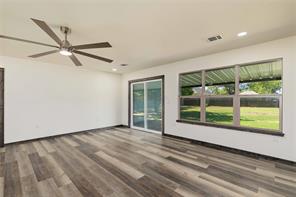 809 W Liveoak Street - Photo 6