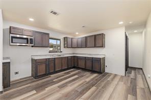 809 W Liveoak Street - Photo 9