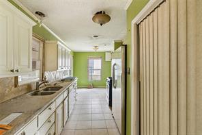 5104 Malinda Lane S - Photo 5