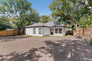 724 N Clements Street - Photo 33