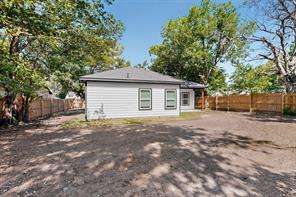 724 N Clements Street - Photo 36