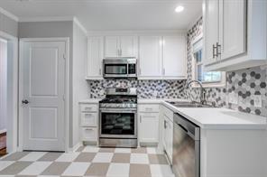 9210 San Fernando Way - Photo 7