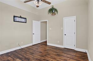 7913 Forest View Court - Photo 24