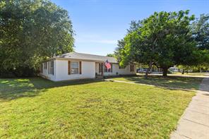 413 S Tyler Street - Photo 2