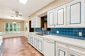 708 Fonville Drive - Photo 29