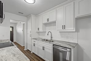 815 Steve Ct - Photo 13