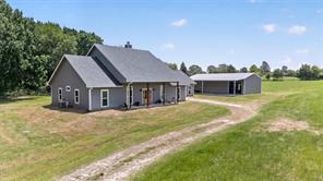 1094 County Road 2389 - Photo 2