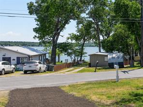 1624 E Lake Drive - Photo 4