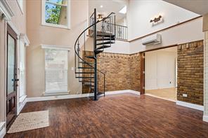 2216 Grandview Drive - Photo 4
